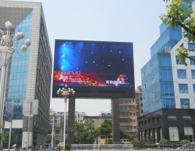 LED廣告屏廠家眾多 中國成主要生產基地